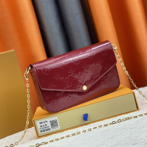 316-1 Louis Vuitton Pochette Félicie Monogram Vernis Amarante 8.3 Inches M61276