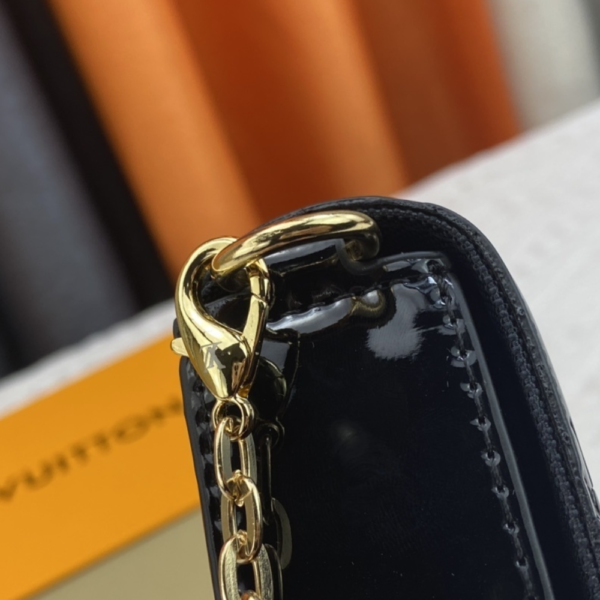 Louis Vuitton Pochette Félicie Monogram Vernis Black 8.3 Inches M61276