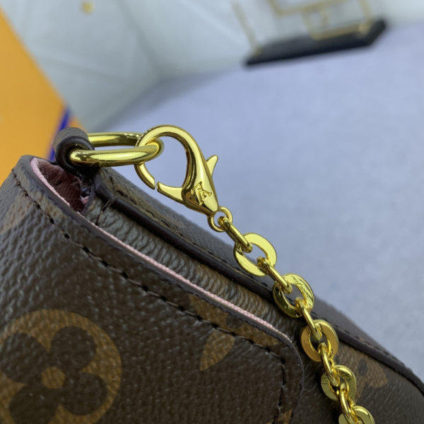 Louis Vuitton Pochette Félicie Monogram Rose Ballerine 8.3 Inches M61276