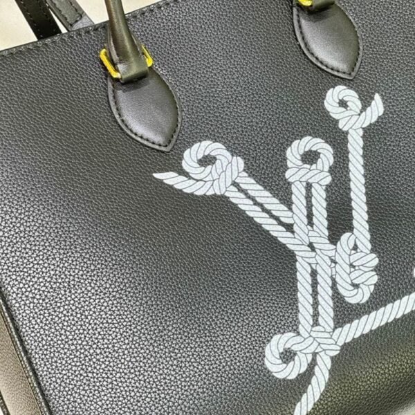 Louis Vuitton Onthego MM Black 13.8 Inches M24834
