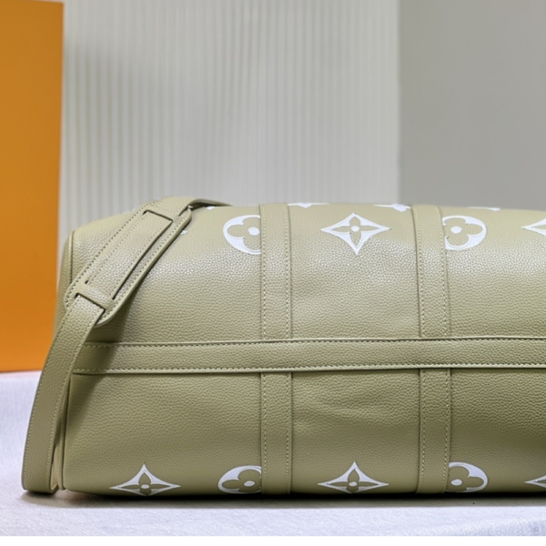 Louis Vuitton Keepall Bandoulière 45 Olive Green 17.7 Inches M46670
