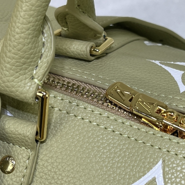 Louis Vuitton Keepall Bandoulière 45 Olive Green 17.7 Inches M46670