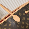 Louis Vuitton Neverfull Bandoulière Inside Out MM Red 12.2 Inches M12779