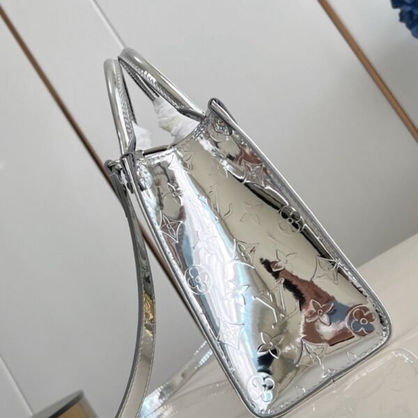 [Premium Quality] – Louis Vuitton Onthego PM Silver 9.8 Inches M26373