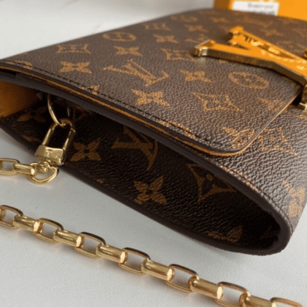 Louis Vuitton Monogram Messenger Brown Wallet 9.1 Inches