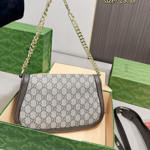 2Gucci Blondie Medium Shoulder Bag 11.0 Inches