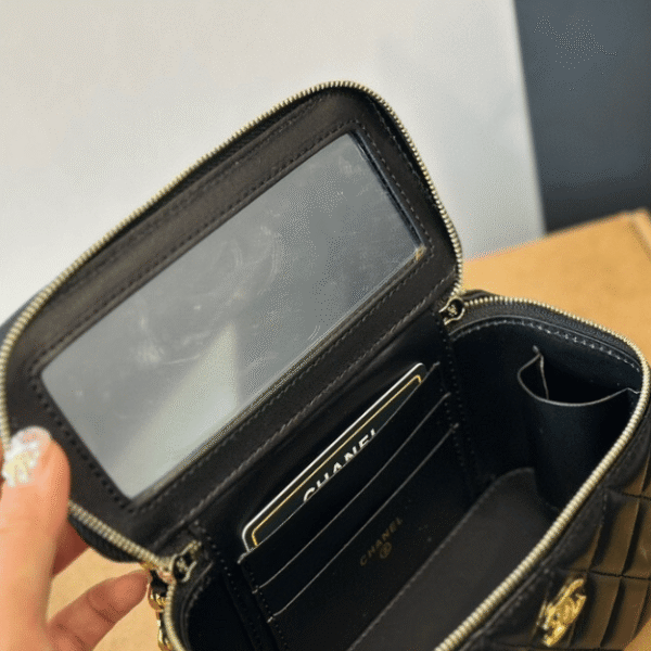 Chanel Mini Vanity Case With Top Handle Black 6.3 Inches