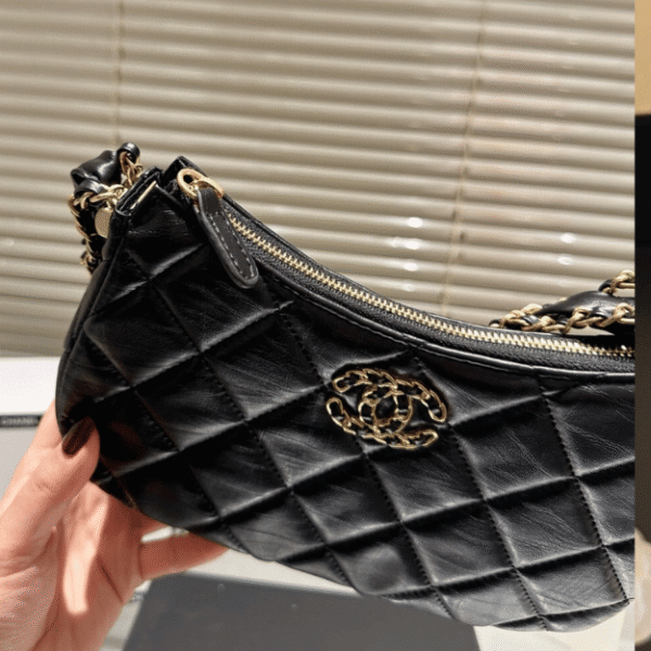Chanel Woven Straw Tote Bag Black 15.0 Inches