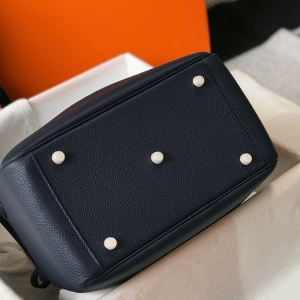 4-351 Hermès Lindy 26 Bag Navy Blue 10.2 Inches