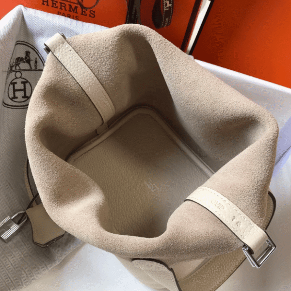Hermès Picotin Lock Bag Off-White/Cream 7.1 Inches