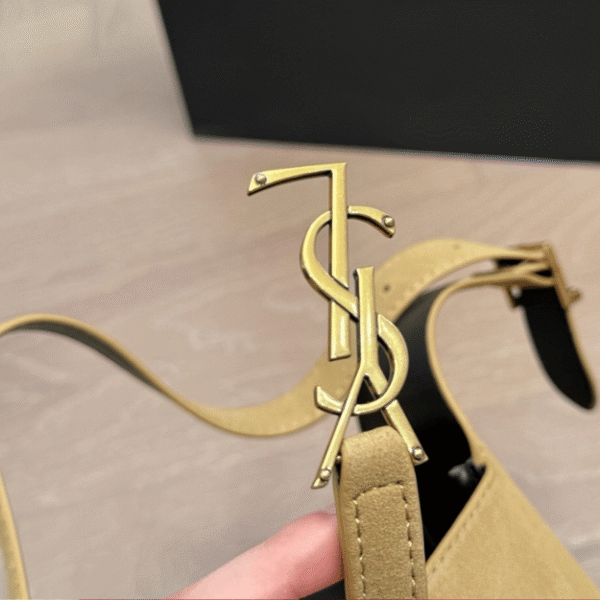4-404.png Saint Laurent Le 5 À 7 Hobo Bag 8.3 Inches 8094611U80W3194