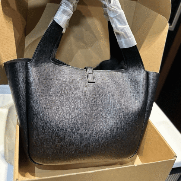 Saint Laurent Le 5 À 7 Maxi Bag Black 19.7 Inches 763435AADUU1000