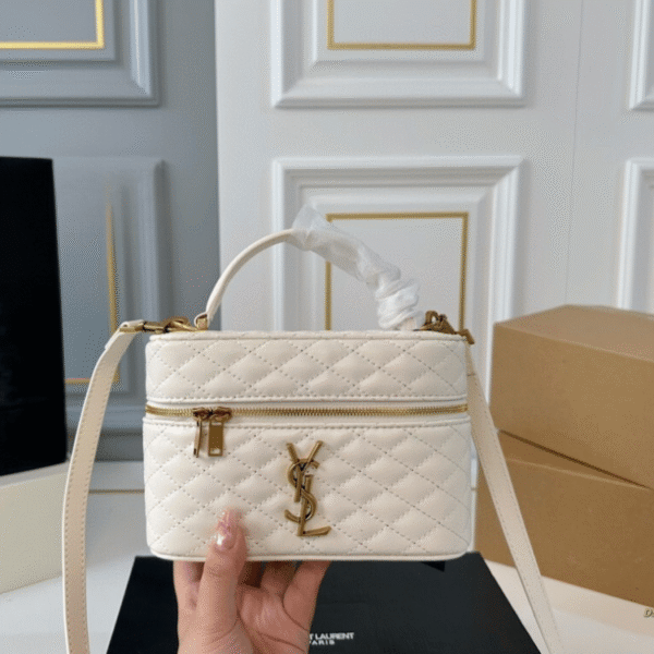 Saint Laurent Quilted Mini Vanity Bag Off White 7.1 Inches 7667311El079207