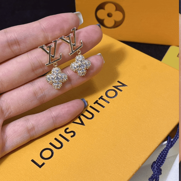 Louis Vuitton Lv & V Flower Drop Earrings Gold-Tone