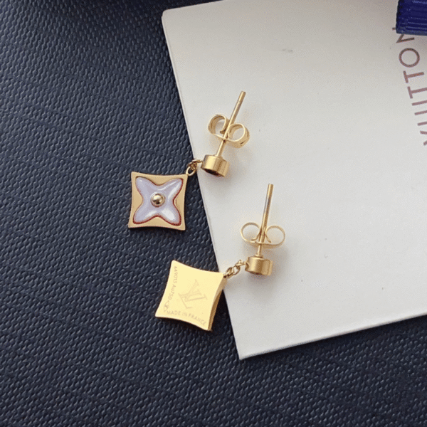 Louis Vuitton Idylle Blossom Pendant Earrings Red/Gold-Tone