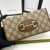 4-502 Gucci Horsebit 1955 Zip-Around Wallet Gg Supreme 7.5 Inches