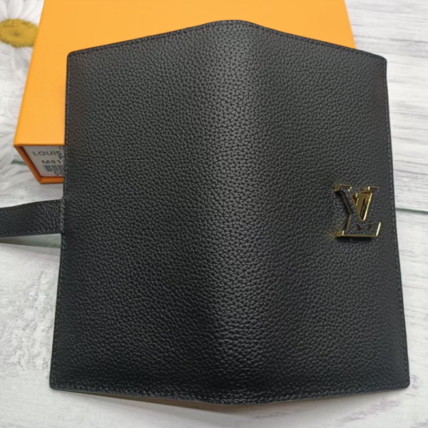 Louis Vuitton Vertical Wallet Taurillon Black 7.5 Inches M81499