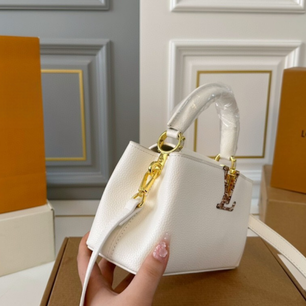 Louis Vuitton Capucines Mini White 8.7 Inches