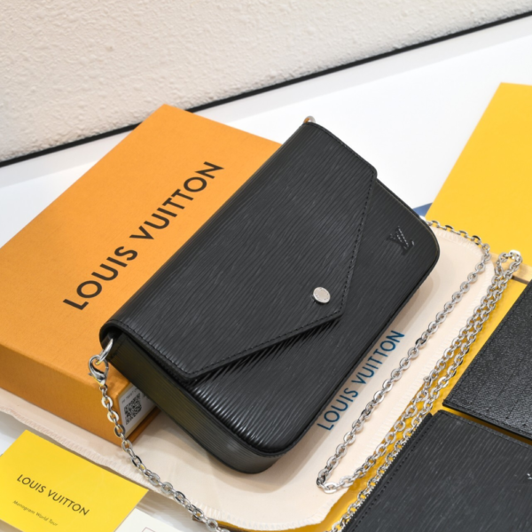 Louis Vuitton Pochette Félicie Epi Black 8.3 Inches M62648