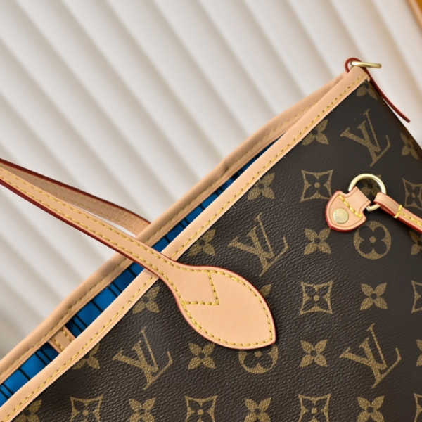 Louis Vuitton Neverfull Bandoulière Inside Out MM Blue 12.2 Inches M12779