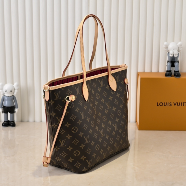 Louis Vuitton Neverfull Bandoulière Inside Out MM Pink 12.2 Inches M12779