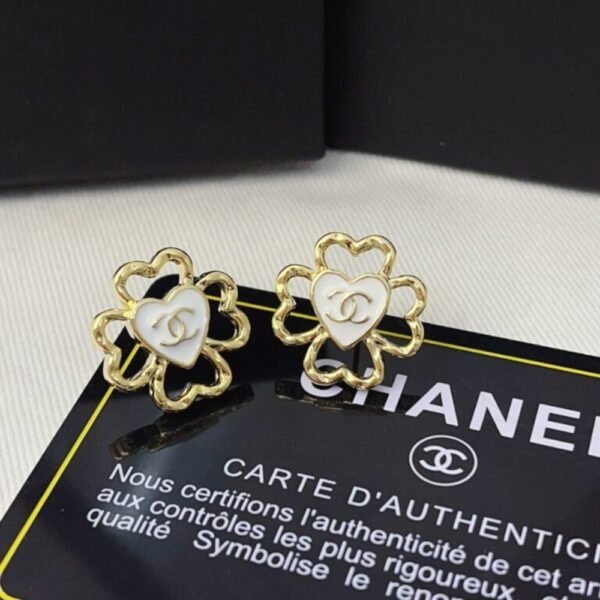 Chanel Stud Earrings In Gold Metal ABF311 B19851 NAFGV