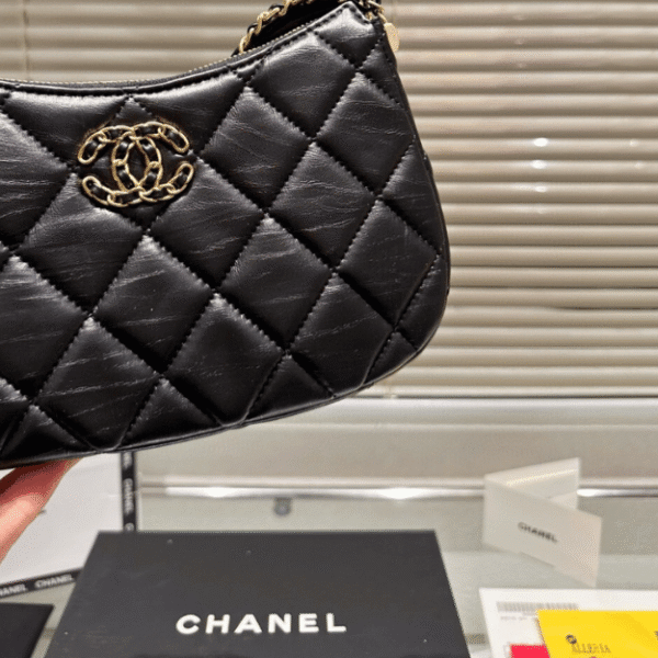 Chanel Woven Straw Tote Bag Black 15.0 Inches