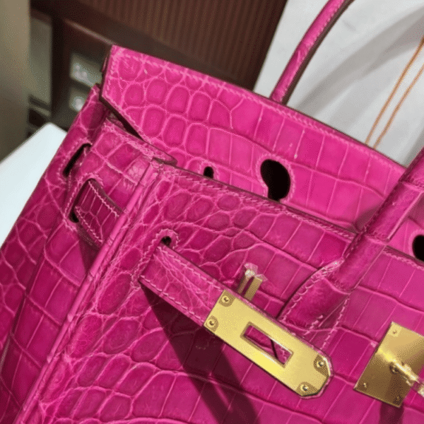 Hermès Birkin Bag Fuchsia Crocodile 11.8 Inches