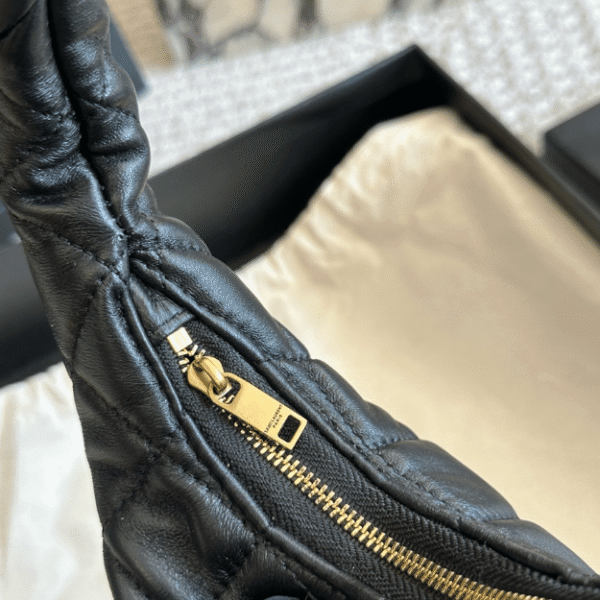 5-389 Saint Laurent Icare Hobo Bag Black 10.2 Inches 851689Aaang1000