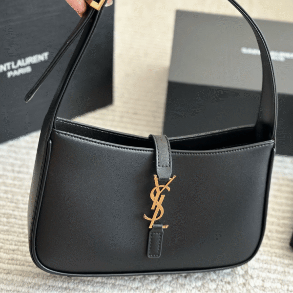 Saint Laurent Le 5 À 7 Hobo Bag Black 9.4 Inches