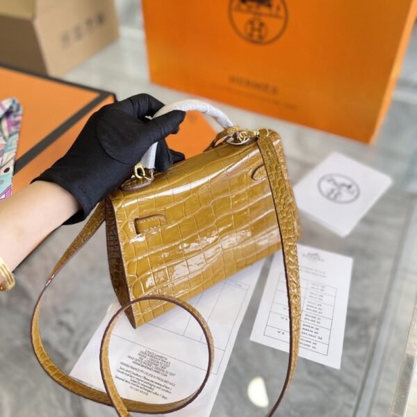 Hermes Mini Kelly 20 Alligator Gold Hardware Brown 8.7 Inches