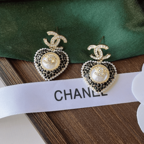 Chanel Cc Logo Heart Drop Earrings With Pearls And Rhinestones Black/White/Gold