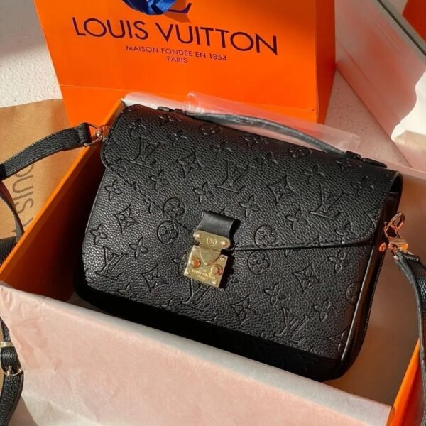 Louis Vuitton Monogram Canvas Pochette Métis Black 9.8 Inches M44875