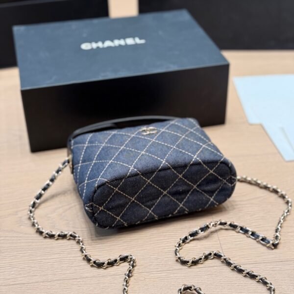 6-11 Chanel Cc Logo Long Flap Wallet Gold Black 7.5 Inches