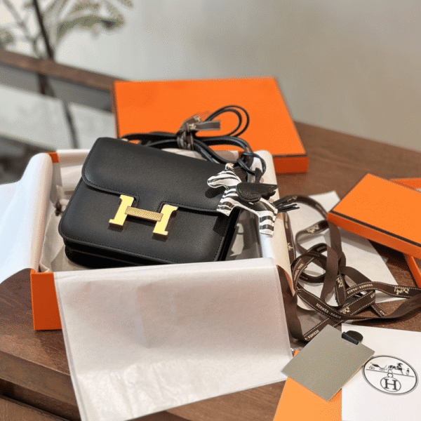 6-190 Hermès Constance Bag Mini Black 7.5 Inches
