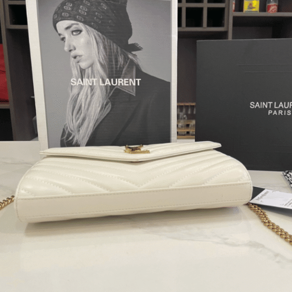 Saint Laurent Envelope Woc White Bag 8.7 Inches 377828BOW019207