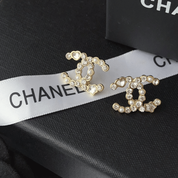 Chanel Cc Logo Stud Earrings With Rhinestones And Pearls Gold-Tone