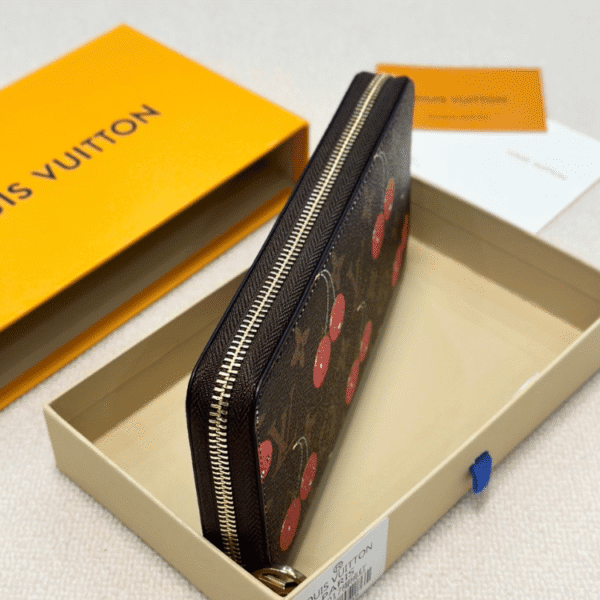 Louis Vuitton Zippy Wallet Murakami Cherry 7.5 Inches