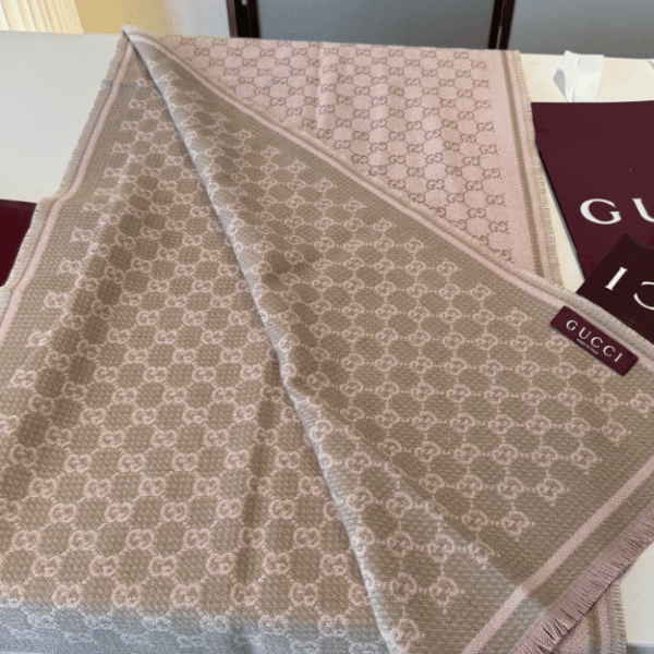 6-322.png Gucci Gg Monogram Wool Scarf Pink/Beige 70.8 Inches