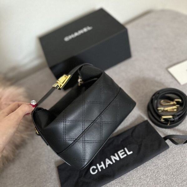 Chanel Clutch With Chain Quilted Black 7.5 Inches