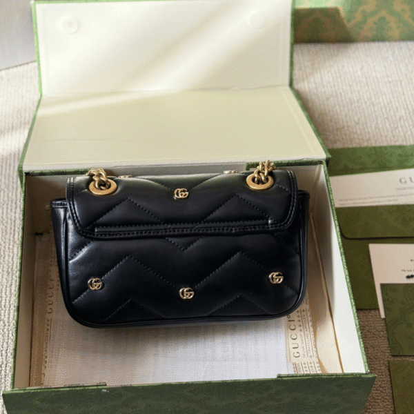 6-65 Gucci Gg Marmont Studded Matelessé Shoulder Bag Black 8.7 Inches