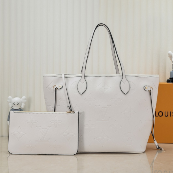 Louis Vuitton Neverfull MM Brume Gray 12.2 Inches M12605