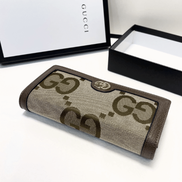 7-173 Gucci Jumbo Gg Monogram Flap Wallet Brown 7.5 Inches