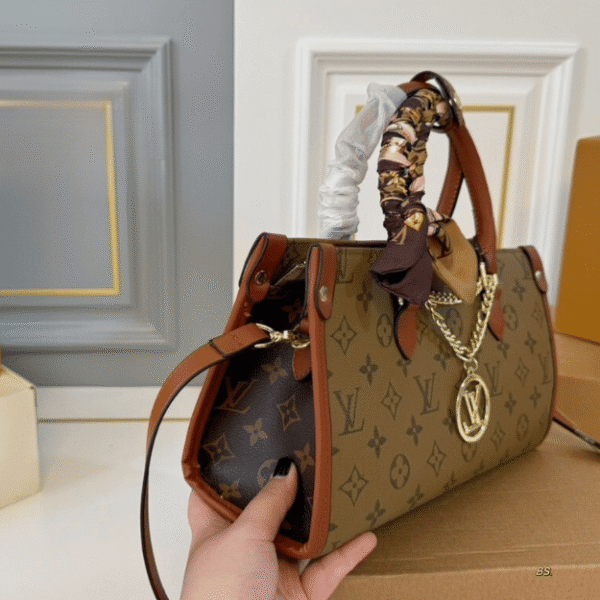 Louis Vuitton Onthego PM Jungle Monogram 11.4 Inches