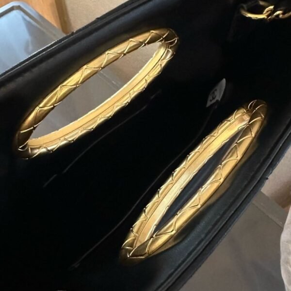 7-3 Chanel Clutch And Gold Plated Metal In Black 9.8 Inches AS5038 B17663 94305
