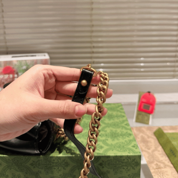 Gucci Gg Marmont Square Shoulder Bag Black 7.1 Inches