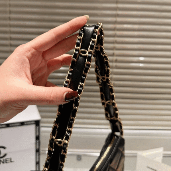 Chanel Woven Straw Tote Bag Black 15.0 Inches