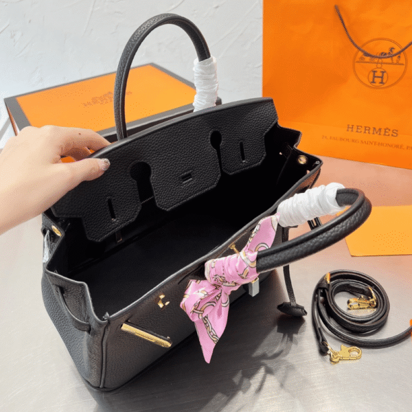 Hermès Birkin Bag Black 11.8 Inches