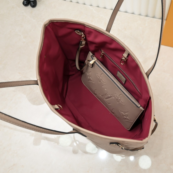Louis Vuitton Neverfull MM Tourterelle Gray 12.2 Inches M12605