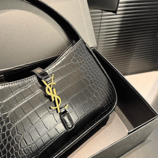 Saint Laurent Le 5 À 7 Hobo Bag Black Croc 9.4 Inches 657228DZESW1062